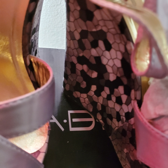 Wedges - Picture 3 of 3